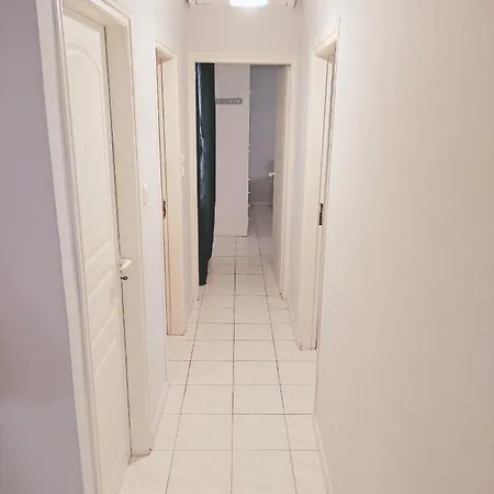 Summer Breeze In Apartment Kalamata