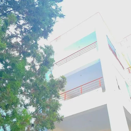 Apartment Summer Breeze In *